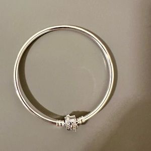 New Pandora Limited Edition Sterling Silver Bangle Bracelet